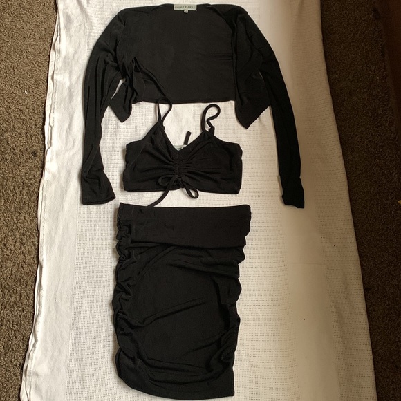 3PC Black Skirt Set - Picture 2 of 5